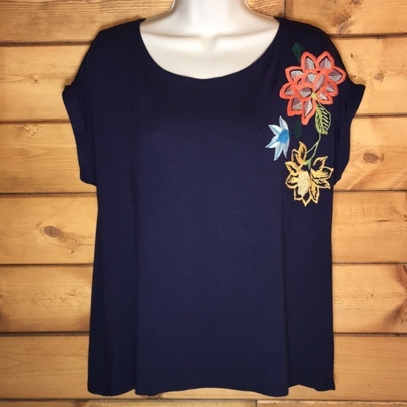 W5 Tops - W5 | Navy Blue Tee Flower Detail Embroidered Tee M